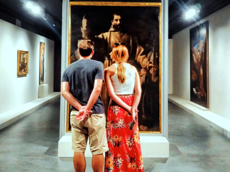 Ready to start your art collection but have a tight budget? Learn how to find affordable art, buy from emerging artists, negotiate prices and invest wisely with Felix Art Gallery Spain. Get started now!